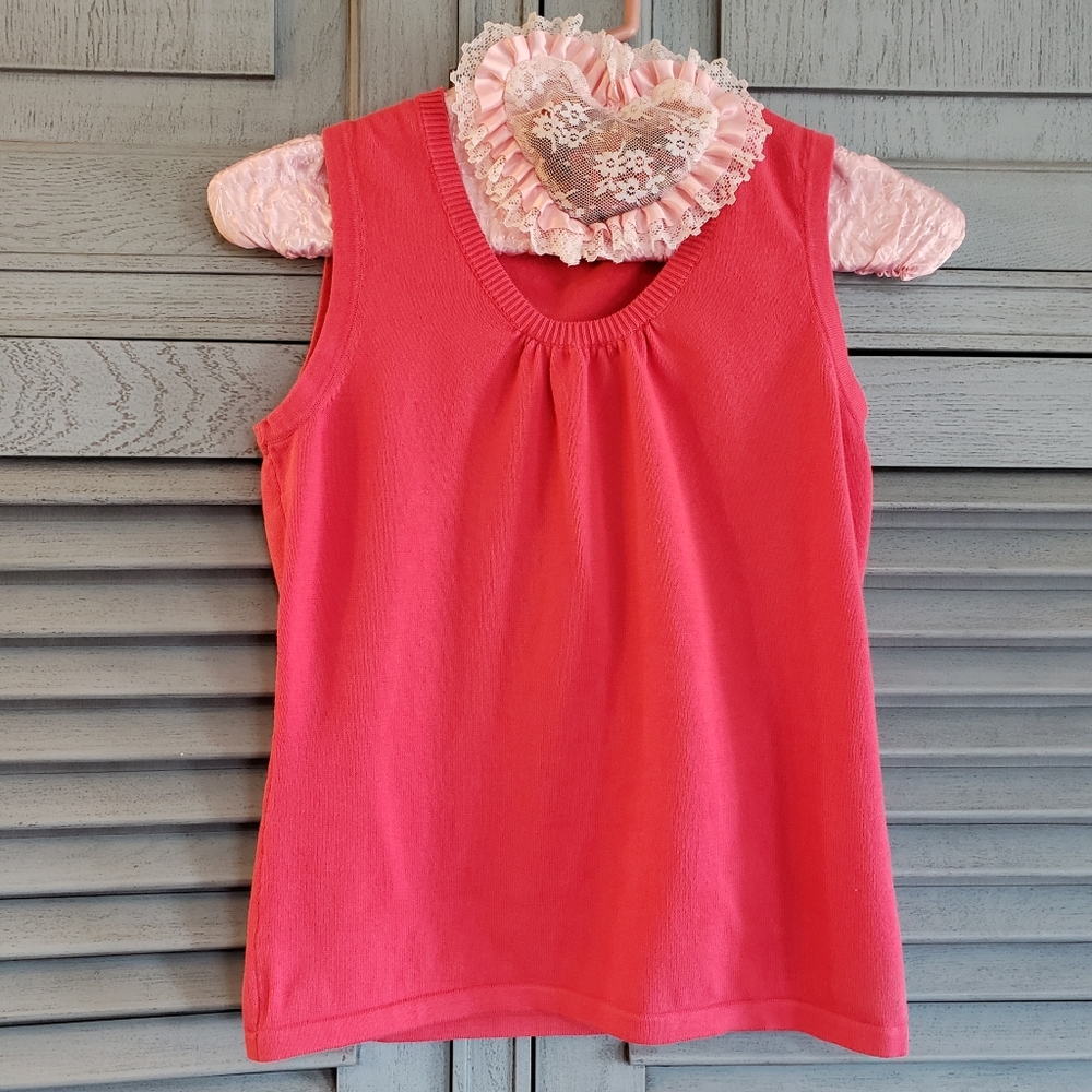 🧡Designers Originals Dark Coral Sleeveless Sweater Size S🧡